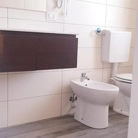 Le Dimore Sul Mare Marina 招待所 *